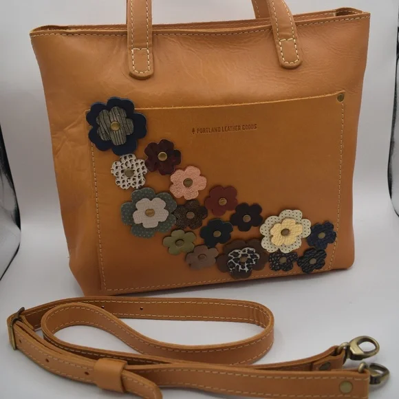 Portland Leather Customized Sunflower Medium Crossbody Tote NWOT - Picture 3 of 13